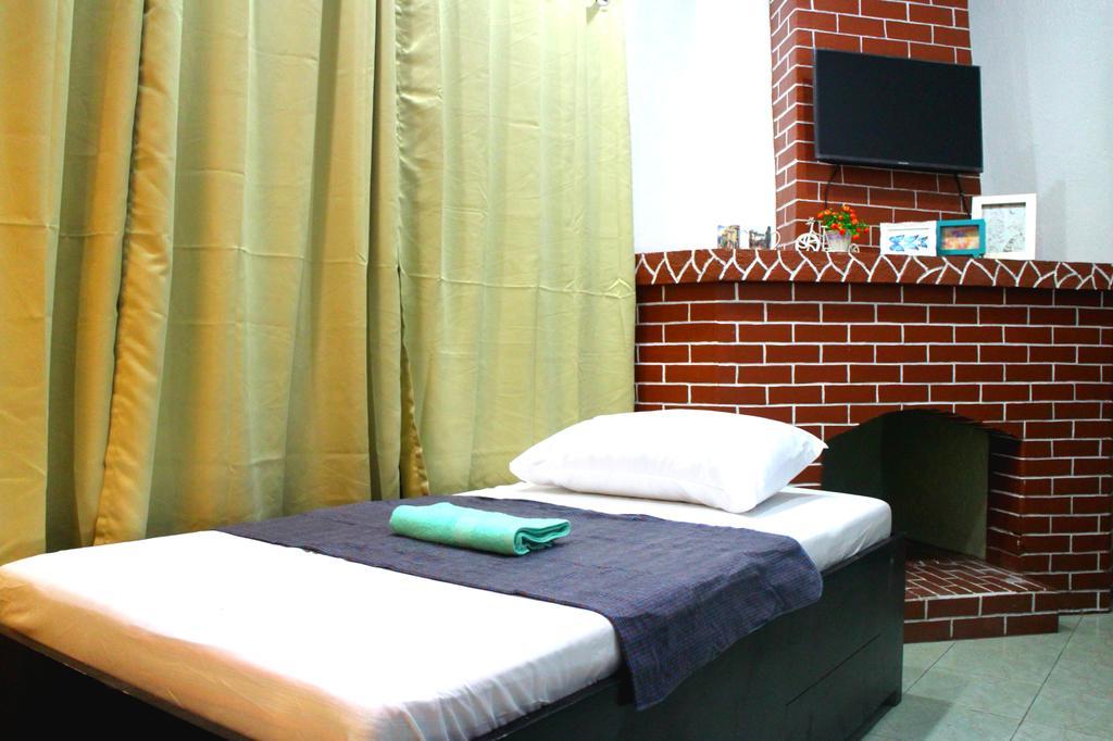 Tagaytay Garden Budgetel - City Center 따가이따이 객실 사진
