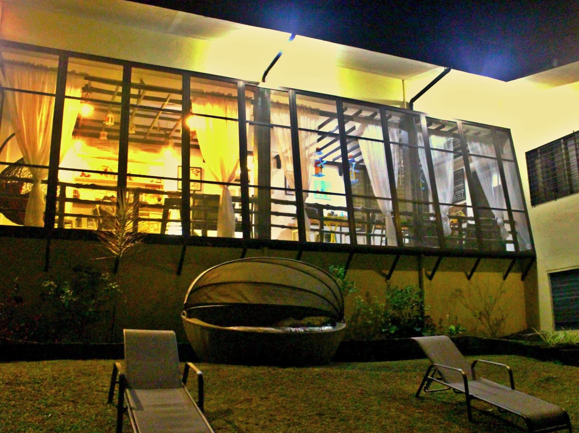 Tagaytay Garden Budgetel - City Center 따가이따이 외부 사진