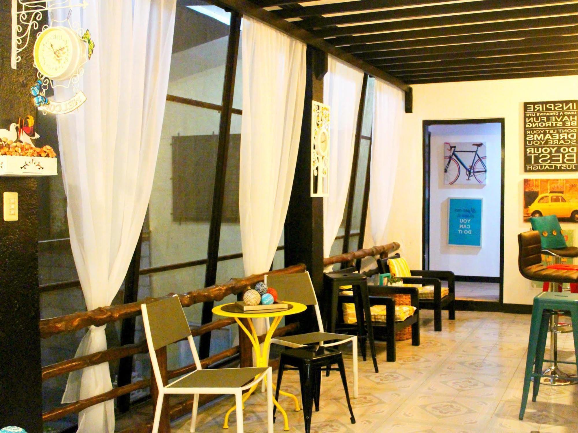 Tagaytay Garden Budgetel - City Center 따가이따이 외부 사진