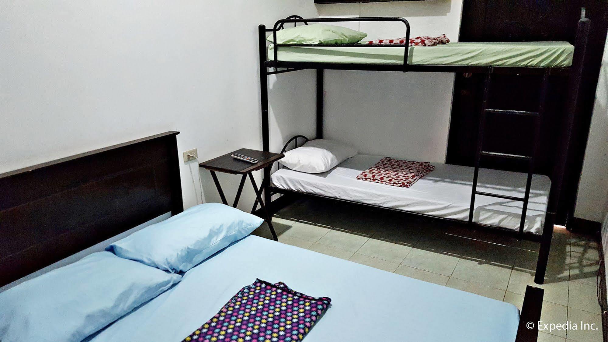 Tagaytay Garden Budgetel - City Center 따가이따이 외부 사진