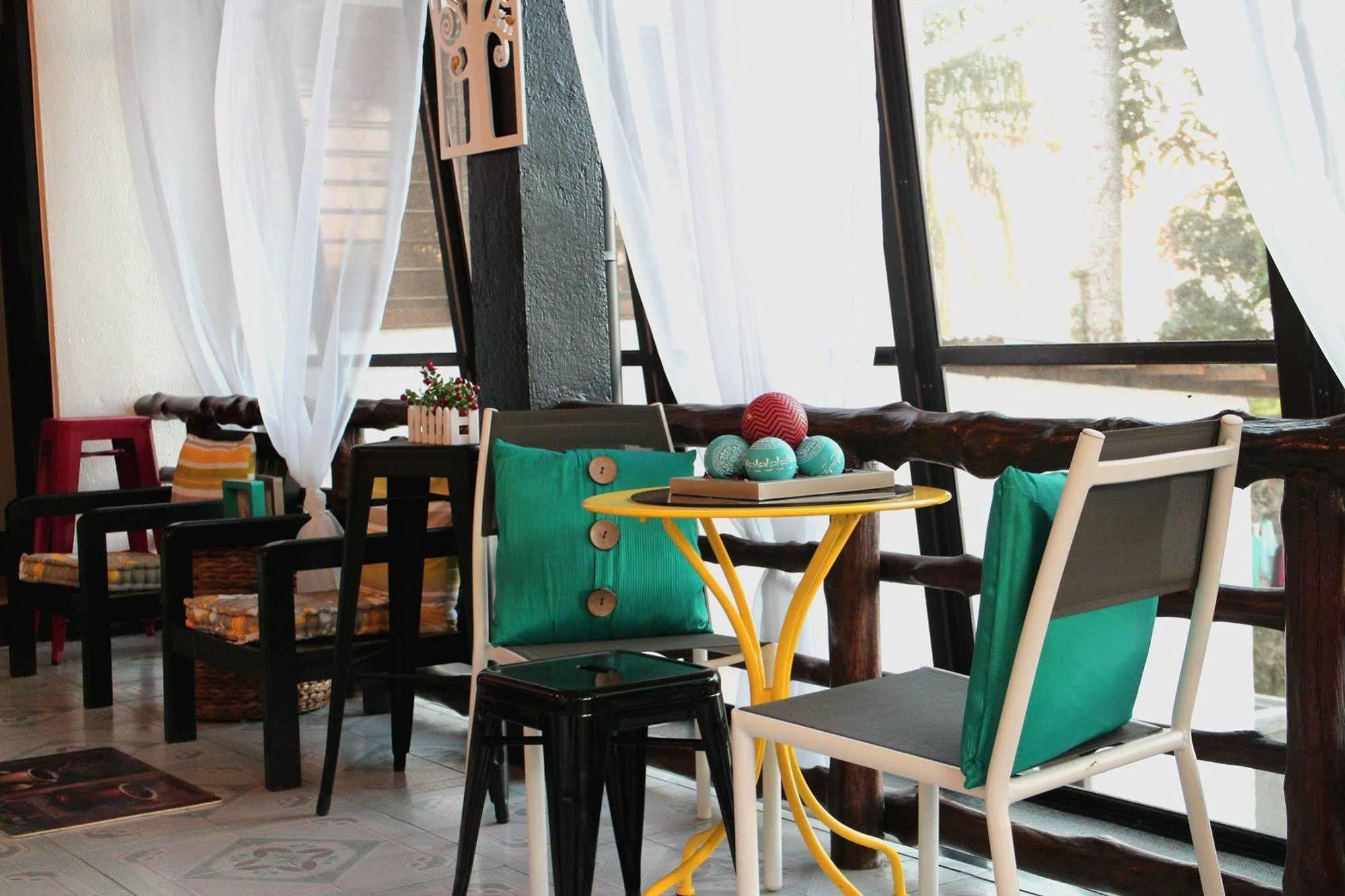 Tagaytay Garden Budgetel - City Center 따가이따이 외부 사진